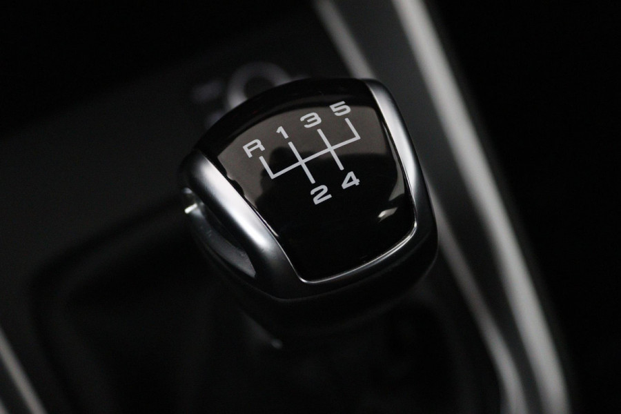 Audi A1 Sportback 25 TFSI Pro Line (LANE-ASSIST, CRUISE CONTROL, NAVIGATIE, NL-AUTO, GOED ONDERHOUDEN)