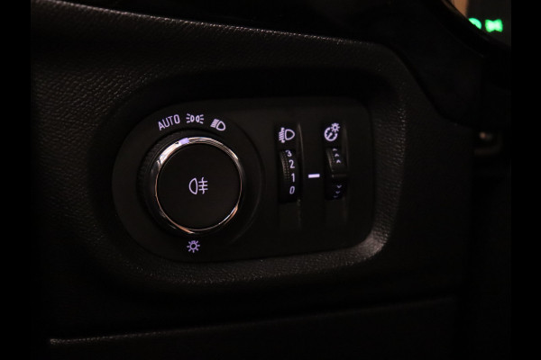 Opel Corsa 1.2 Sport Edition [AIRCO, NAVIGATIE, CRUISE CONTROL, LANE ASSIST, ELEK. VERSTELBARE SPIEGELS, NIEUWSTAAT]