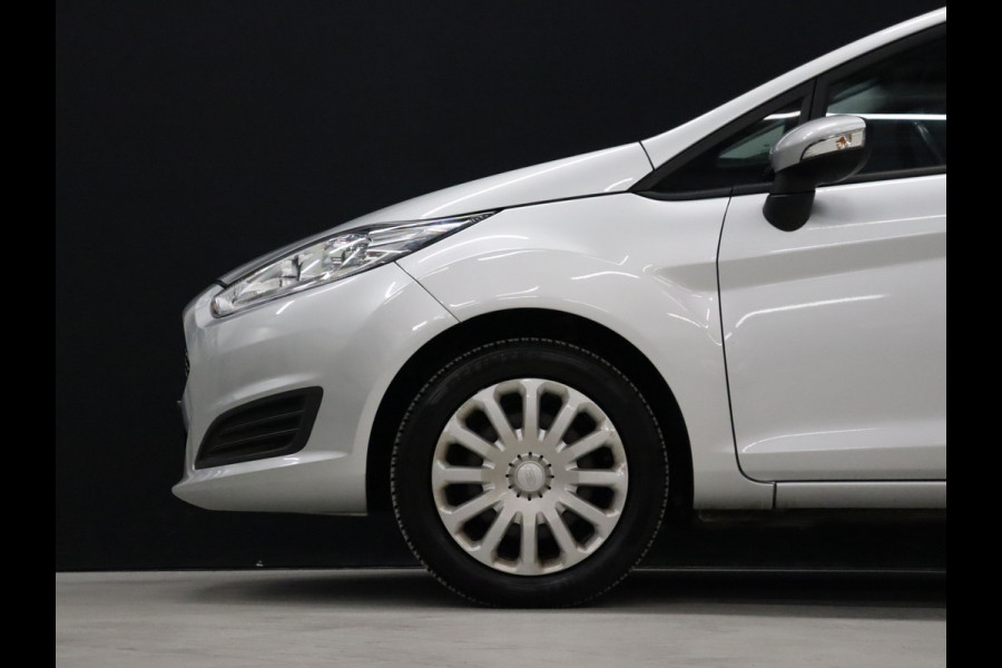 Ford Fiesta 1.0 Style Ultimate [AIRCO, NAVIGATIE, BLUETOOTH, RADIO, CD-SPELER, NIEUWSTAAT]
