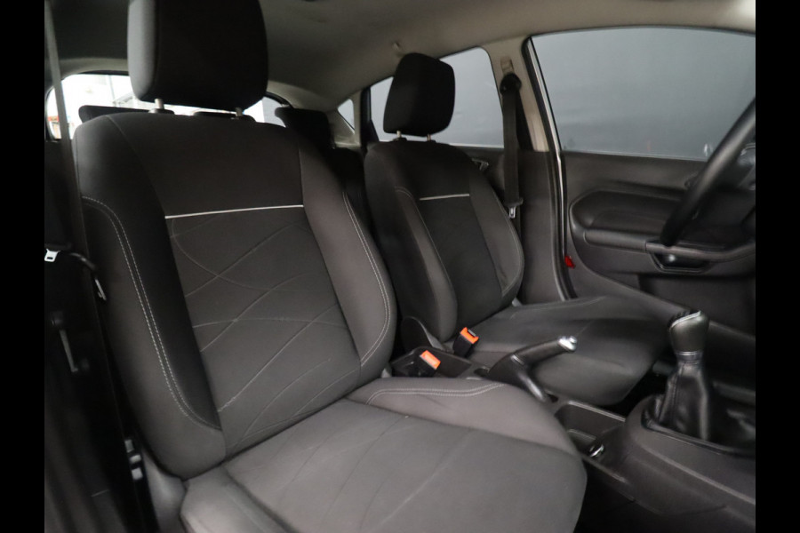 Ford Fiesta 1.0 Style Ultimate [AIRCO, NAVIGATIE, BLUETOOTH, RADIO, CD-SPELER, NIEUWSTAAT]
