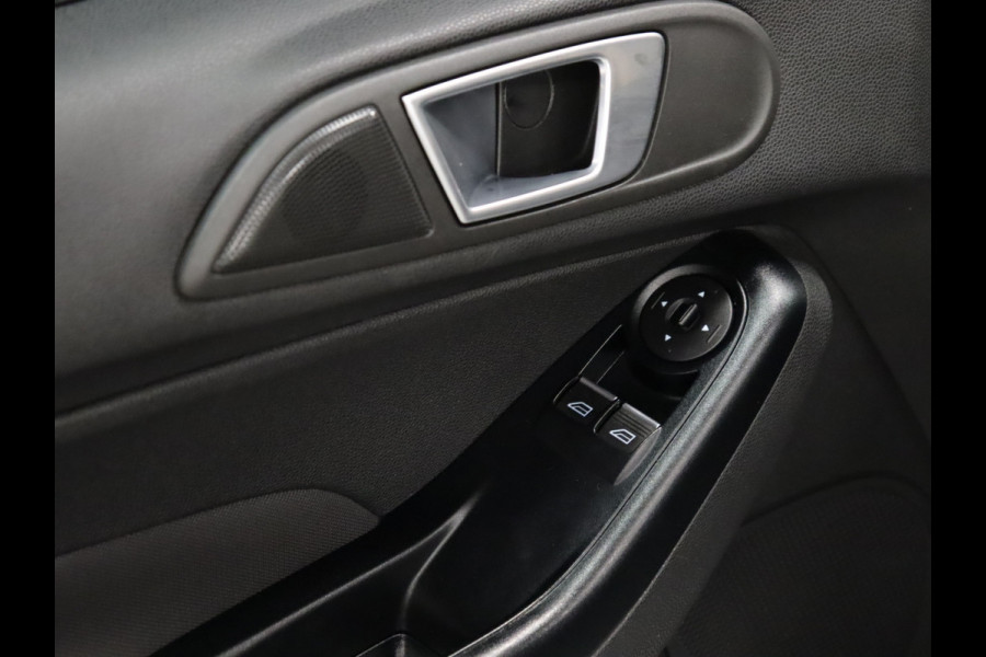 Ford Fiesta 1.0 Style Ultimate [AIRCO, NAVIGATIE, BLUETOOTH, RADIO, CD-SPELER, NIEUWSTAAT]