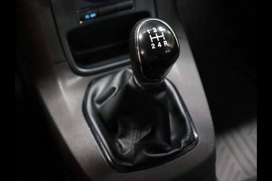 Ford Fiesta 1.0 Style Ultimate [AIRCO, NAVIGATIE, BLUETOOTH, RADIO, CD-SPELER, NIEUWSTAAT]