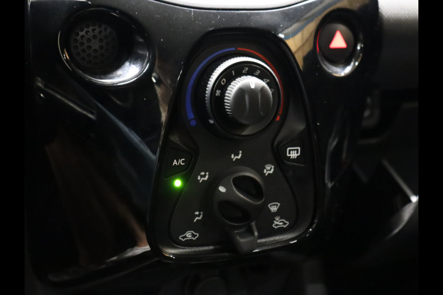 Citroën C1 1.0 VTi Feel [CRUISE CONTROL, BLUETOOTH, AIRCO, TELEFOON, ELEKTRISCHE RAMEN VOOR, NIEUWSTAAT]