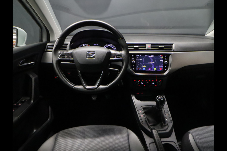Seat Ibiza 1.0 TSI Style Business Intense [TREKHAAK, APPLE CARPLAY, ANDROID, CAMERA, PDC V+A, CRUISE, CLIMATE, NIEUWSTAAT]