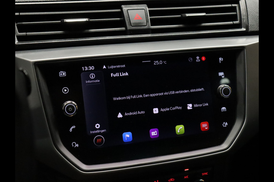 Seat Ibiza 1.0 TSI Style Business Intense [TREKHAAK, APPLE CARPLAY, ANDROID, CAMERA, PDC V+A, CRUISE, CLIMATE, NIEUWSTAAT]