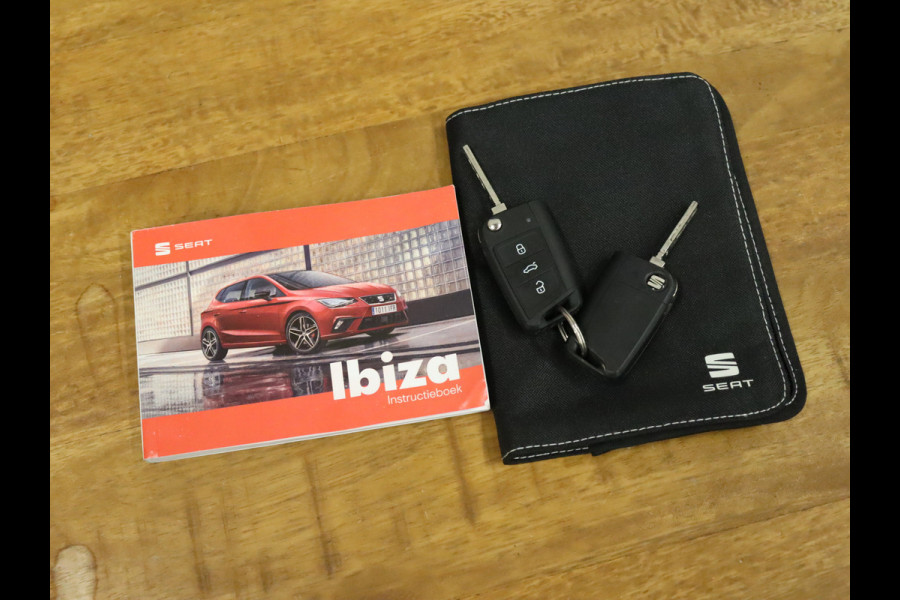Seat Ibiza 1.0 TSI Style Business Intense [TREKHAAK, APPLE CARPLAY, ANDROID, CAMERA, PDC V+A, CRUISE, CLIMATE, NIEUWSTAAT]