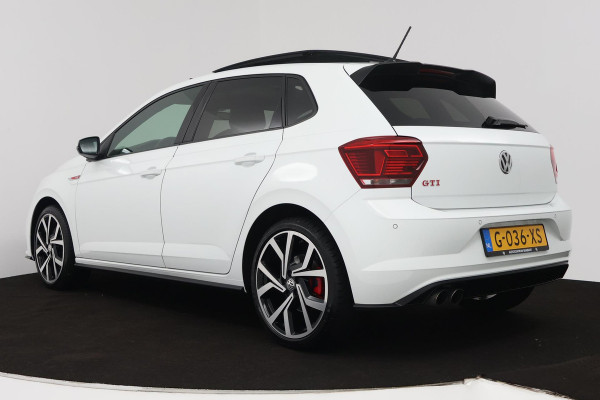 Volkswagen Polo 2.0 TSI GTI (PANORAMADAK, NL-AUTO, NAVIGATIE, ACHTERUITRIJCAMERA, AUTOMAAT, CRUISE ADAPTIEF, PARKEERSENSOREN)