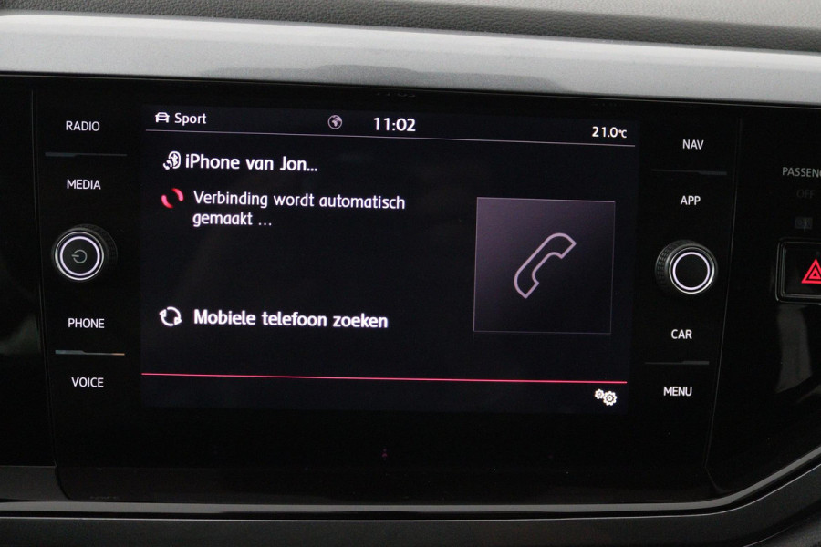 Volkswagen Polo 2.0 TSI GTI (PANORAMADAK, NL-AUTO, NAVIGATIE, ACHTERUITRIJCAMERA, AUTOMAAT, CRUISE ADAPTIEF, PARKEERSENSOREN)