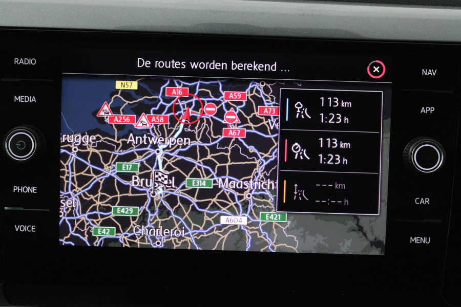 Volkswagen Polo 2.0 TSI GTI (PANORAMADAK, NL-AUTO, NAVIGATIE, ACHTERUITRIJCAMERA, AUTOMAAT, CRUISE ADAPTIEF, PARKEERSENSOREN)