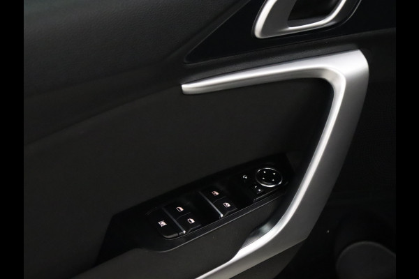 Kia Ceed Sportswagon 1.4 T-GDi DynamicLine [APPLE CARPLAY, ANDROID, CAMERA, NAVIGATIE, CRUISE CONTROL, CLIMATE CONTROL, NIEUWSTAAT]