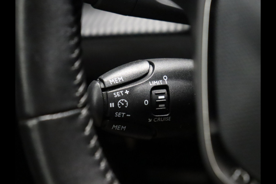 Peugeot 208 1.2 PureTech Active [APPLE CARPLAY, ANDROID AUTO, NAVIGATIE, CRUISE CONTROL, AIRCO, NIEUWSTAAT]
