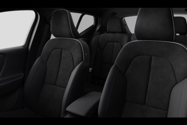 Volvo EX40 Single Motor Extended Range Plus Black Ed. 82 kWh Panoramadak / Apple Carplay / Android Auto / Harman kardon audio / Adaptive cruise control / Pilot assist / Lichtmetalen velgen /