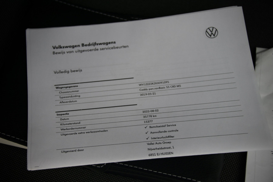 Volkswagen Caddy 2.0 TDI | CarPlay | PDC | Cruise control | Trekhaak | Airco | NAP Logisch | Schroefset | Spoilerset | Nieuwe APK | Euro 6