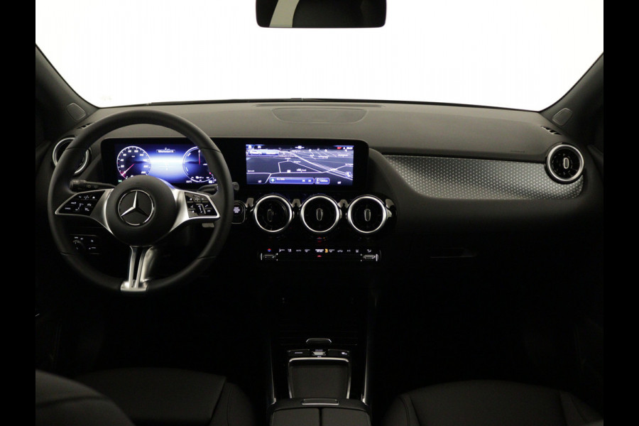 Mercedes-Benz B-Klasse 250 e Business Line | Zitcomfortpakket | Warmtewerend, donkergetint glas achter | USB-pakket plus | EASY PACK achterklep | Dodehoekassistent | Verwarmde stoelen vooraan |