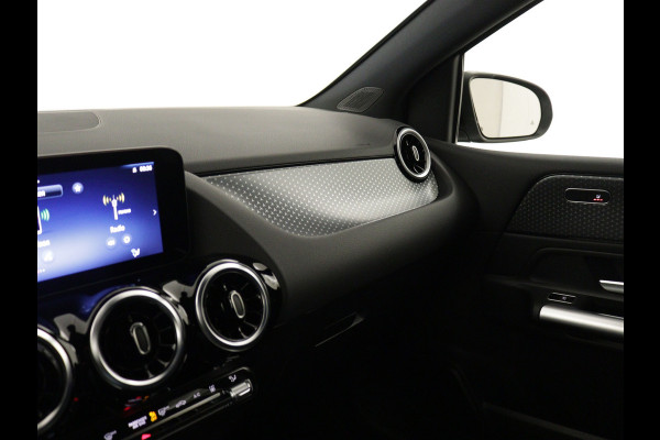 Mercedes-Benz B-Klasse 250 e Business Line | Zitcomfortpakket | Warmtewerend, donkergetint glas achter | USB-pakket plus | EASY PACK achterklep | Dodehoekassistent | Verwarmde stoelen vooraan |