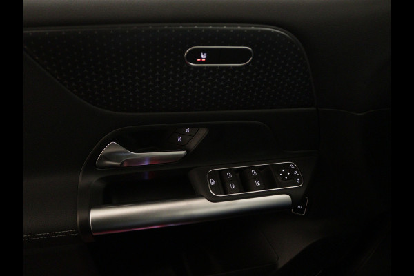 Mercedes-Benz B-Klasse 250 e Business Line | Zitcomfortpakket | Warmtewerend, donkergetint glas achter | USB-pakket plus | EASY PACK achterklep | Dodehoekassistent | Verwarmde stoelen vooraan |
