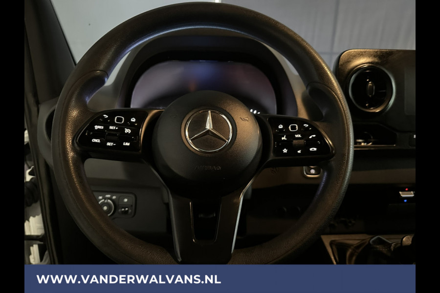 Mercedes-Benz Sprinter 316 CDI 163 pk L2H2 Euro6 Airco | 2800kg Trekhaak | Camera | Apple Carplay | Parkeersensoren inklapbare spiegels, standkachel, cruisecontrol, MBUX, Android auto