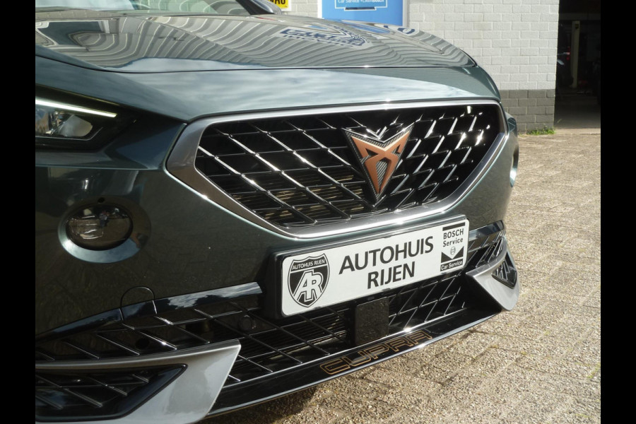 CUPRA Formentor 1.4 e-Hybrid VZ Performance |Panodak|Keyless-Entry/Go|Blindspot|Stoel/Stuurverwarming|Adaptive-Cruise|Carplay