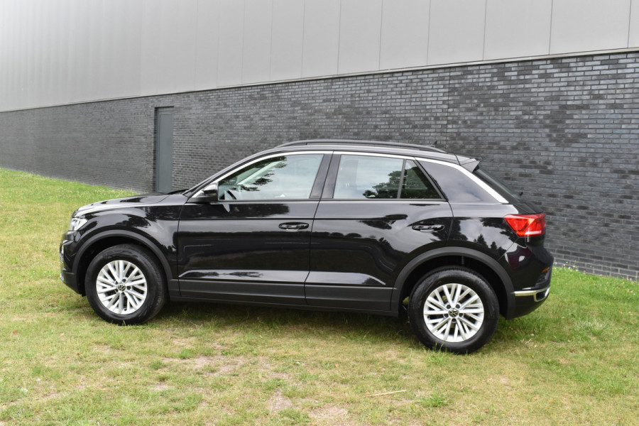 Volkswagen T-Roc 1.5 TSI Style Business Trekhaak Navi Carplay stoel/stuur verwarming el-achterklep