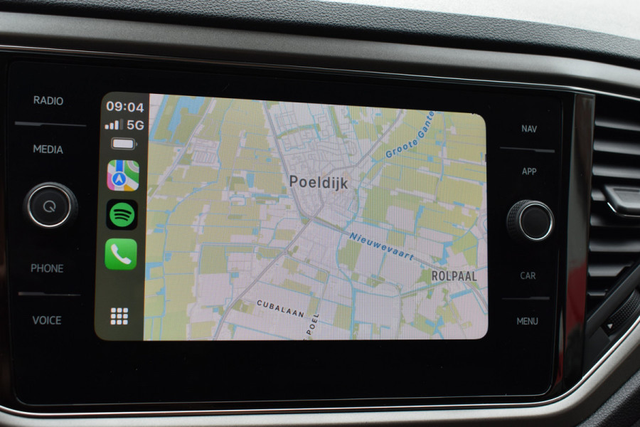 Volkswagen T-Roc 1.5 TSI Style Business Trekhaak Navi Carplay stoel/stuur verwarming el-achterklep