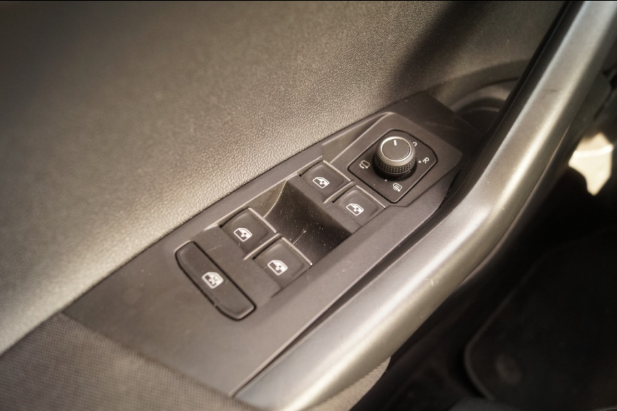 Volkswagen Taigo 1.0 TSI 110pk DSG Life Business -LED-ECC-CAM-