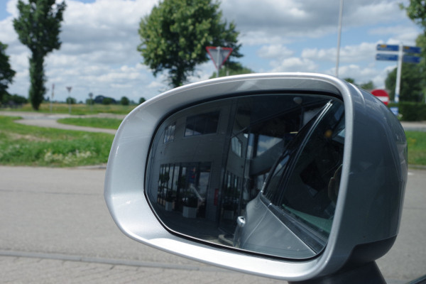 Volvo XC60 2.0 Recharge T6 AWD 340 PK Inscription PHEV, Panoramadak, Elek. Trekhaak, Winterpakket, Head-Up