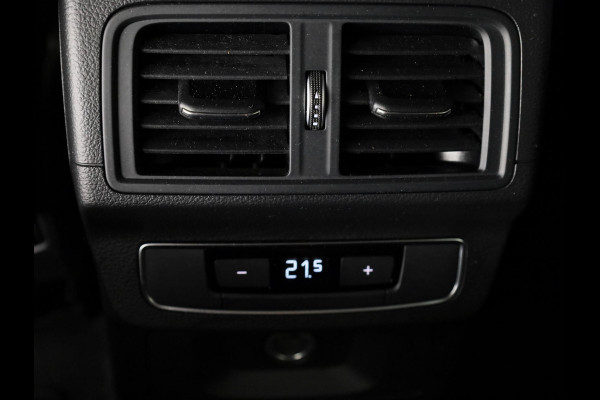 Audi Q5 50 TFSI e Advanced edition 299pk Plug in Hybrid S-tronic | Navigatie | Parkeersensoren | Adaptieve cruise control |