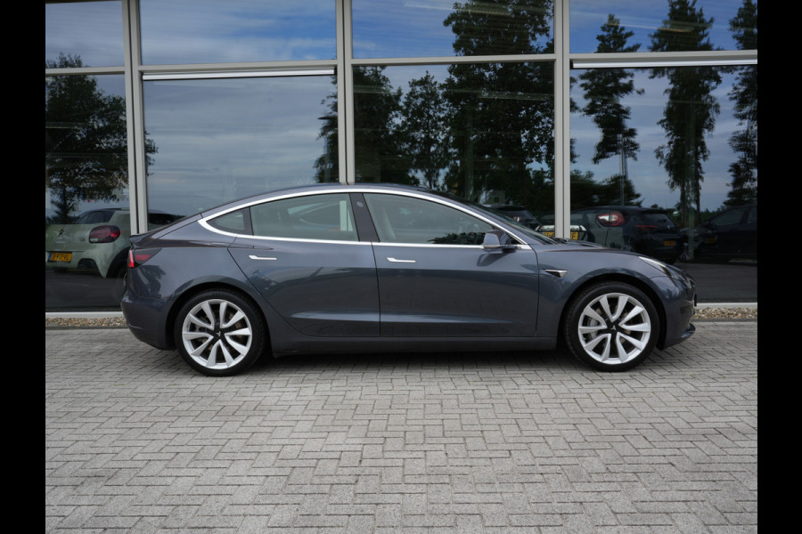 Tesla Model 3 Standard RWD Plus 60 kWh | Trekhaak | Full Autopilot | Premium Audio