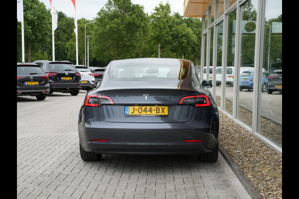 Tesla Model 3 Standard RWD Plus 60 kWh | Trekhaak | Full Autopilot | Premium Audio