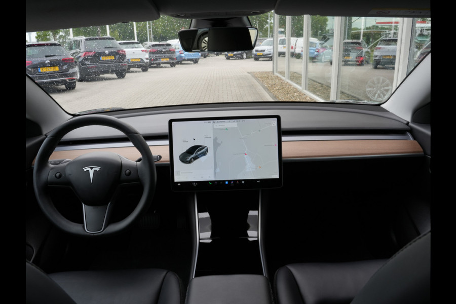 Tesla Model 3 Standard RWD Plus 60 kWh | Trekhaak | Full Autopilot | Premium Audio