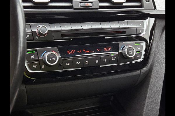 BMW 3 Serie Touring 318i M Sport Corporate Lease Automaat (GROOT-NAVIGATIE, STOELVERWARMING, LED, 1e EIGENAAR, GOED ONDERHOUDEN)