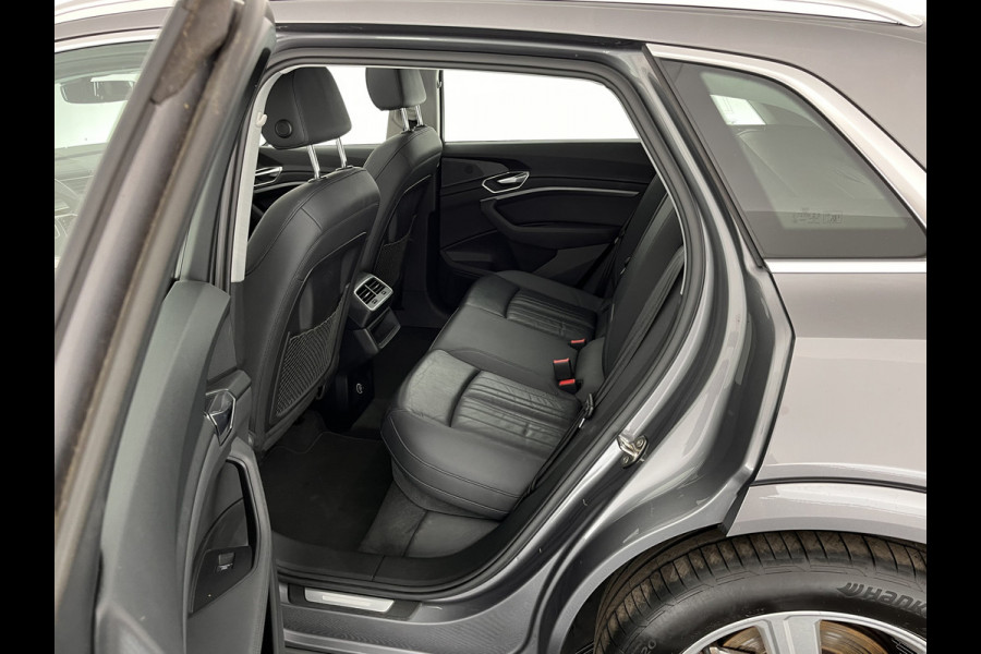 Audi e-tron 50 Quattro Advanced Launch-Edition-Plus 71 kWh [ 3-Fase ] (INCL-BTW) *PANO | LUXURY-LEATHER | FULL-LED | ADAPTIVE-CRUISE | MEMORY-PACK | DIGI-COCKPIT | HEATED-COMFORTSEATS | CARPLAY | NAVI-FULLMAP | ECC | SHIFT-PADDLES | LANE-ASSIST | PDC | 20''ALU*