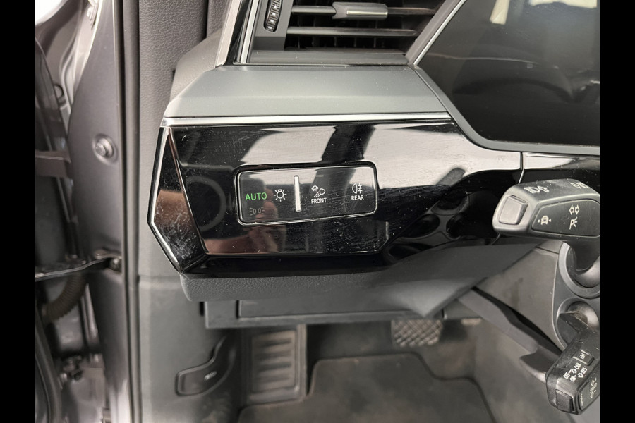Audi e-tron 50 Quattro Advanced Launch-Edition-Plus 71 kWh [ 3-Fase ] (INCL-BTW) *PANO | LUXURY-LEATHER | FULL-LED | ADAPTIVE-CRUISE | MEMORY-PACK | DIGI-COCKPIT | HEATED-COMFORTSEATS | CARPLAY | NAVI-FULLMAP | ECC | SHIFT-PADDLES | LANE-ASSIST | PDC | 20''ALU*