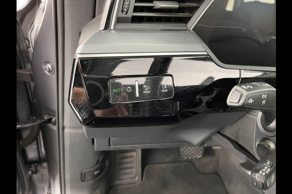 Audi e-tron 50 Quattro Advanced Launch-Edition-Plus 71 kWh [ 3-Fase ] (INCL-BTW) *PANO | LUXURY-LEATHER | FULL-LED | ADAPTIVE-CRUISE | MEMORY-PACK | DIGI-COCKPIT | HEATED-COMFORTSEATS | CARPLAY | NAVI-FULLMAP | ECC | SHIFT-PADDLES | LANE-ASSIST | PDC | 20''ALU*