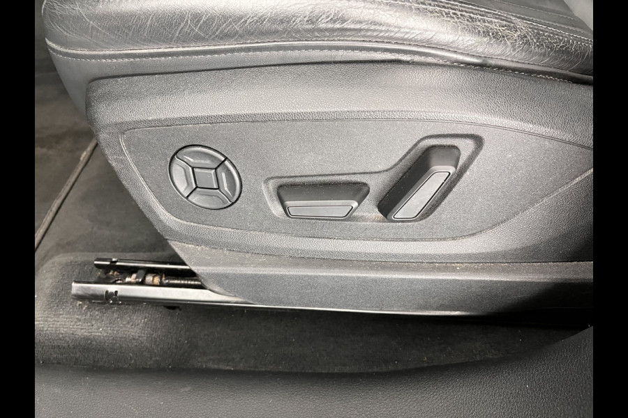 Audi e-tron 50 Quattro Advanced Launch-Edition-Plus 71 kWh [ 3-Fase ] (INCL-BTW) *PANO | LUXURY-LEATHER | FULL-LED | ADAPTIVE-CRUISE | MEMORY-PACK | DIGI-COCKPIT | HEATED-COMFORTSEATS | CARPLAY | NAVI-FULLMAP | ECC | SHIFT-PADDLES | LANE-ASSIST | PDC | 20''ALU*