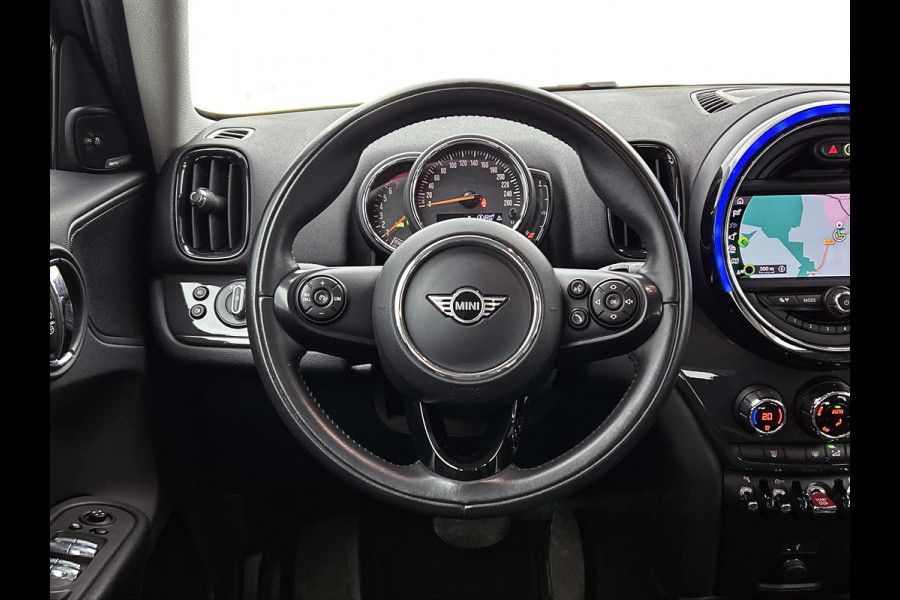 MINI Countryman 1.5 One Business Edition Automaat (GROOT-NAVIGATIE, STUURBEDIENING, PARKEERSENSOREN, DEALER ONDERHOUDEN)