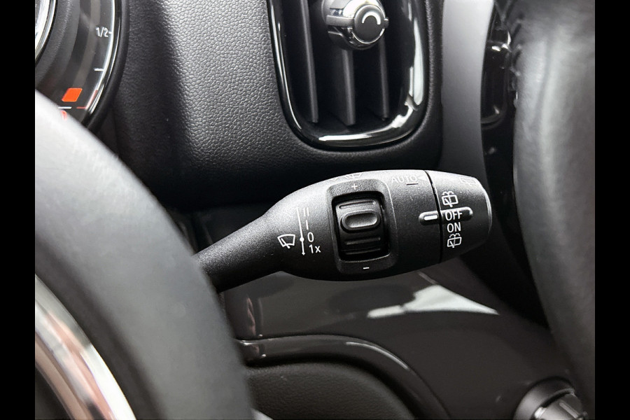 MINI Countryman 1.5 One Business Edition Automaat (GROOT-NAVIGATIE, STUURBEDIENING, PARKEERSENSOREN, DEALER ONDERHOUDEN)