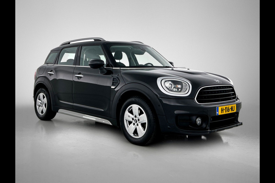 MINI Countryman 1.5 One Business Edition Automaat (GROOT-NAVIGATIE, STUURBEDIENING, PARKEERSENSOREN, DEALER ONDERHOUDEN)