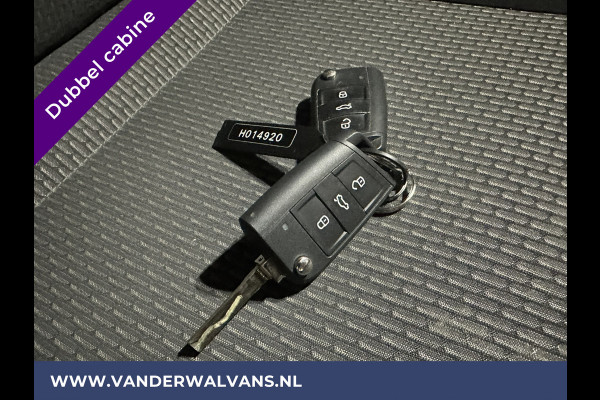 Volkswagen Transporter 2.0 TDI L2H1 Dubbele cabine Euro6 Airco | Apple Carplay | Android Auto | 5-Zits | 2200kg Trekhaak Cruisecontrol, Parkeersensoren