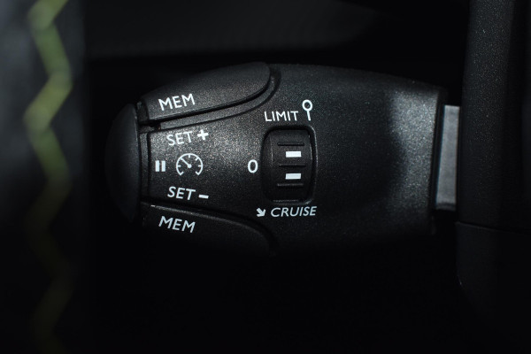 Peugeot 208 Hybrid 136PK Aut. GT | Navi | 360 camera | Incl. garantie