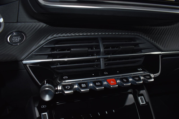 Peugeot 208 Hybrid 136PK Aut. GT | Navi | 360 camera | Incl. garantie