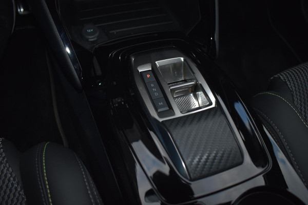 Peugeot 208 Hybrid 136PK Aut. GT | Navi | 360 camera | Incl. garantie