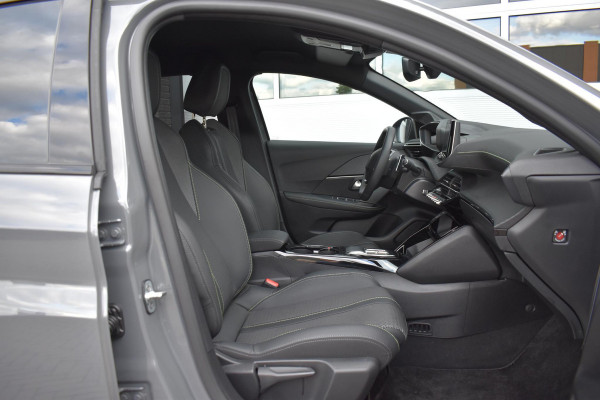 Peugeot 208 Hybrid 136PK Aut. GT | Navi | 360 camera | Incl. garantie