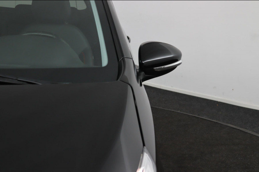 Peugeot 208 1.2 PureTech GT-line*CAMERA*ECC*CARPLAY*