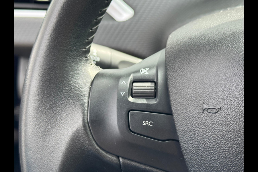 Peugeot 208 1.2 PureTech Signature AIRCO | CARPLAY |NAVI