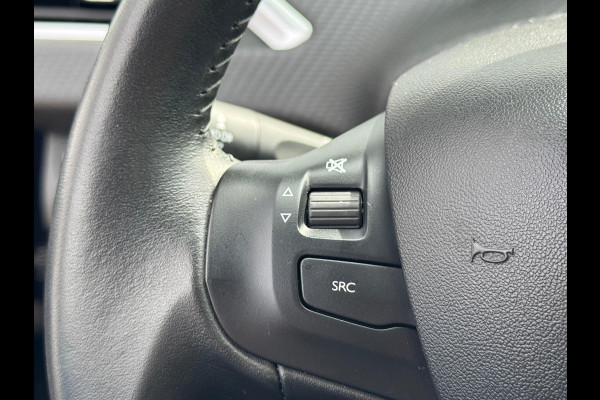 Peugeot 208 1.2 PureTech Signature AIRCO | CARPLAY |NAVI