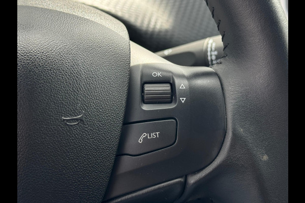 Peugeot 208 1.2 PureTech Signature AIRCO | CARPLAY |NAVI