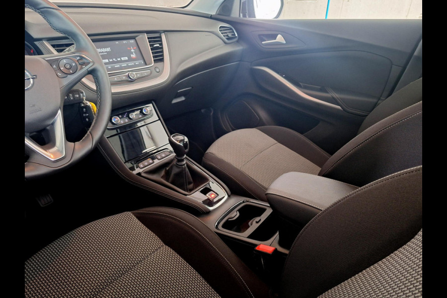 Opel Grandland X 1.2 Turbo Innovation | Lage kmstand! | Panodak | Apple Carplay Navi | Climate | (occasion)