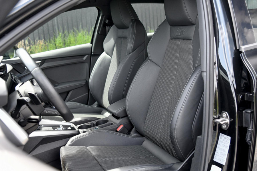 Audi A3 Sportback 40 TFSI e 3x S-Line. HUD, ACC, Matrix, Keyless!