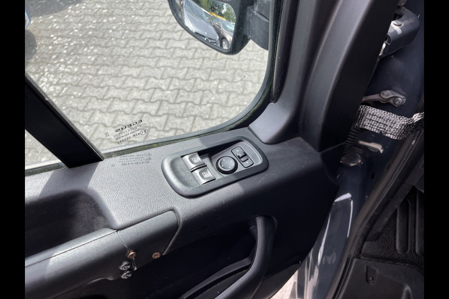 Renault Master T35 2.3 dCi 150 L3 Energy Aut. *CAMERA | AIRCO | CRUISE | RADIO-MP3 | AIR-PRESSURE-SEAT*